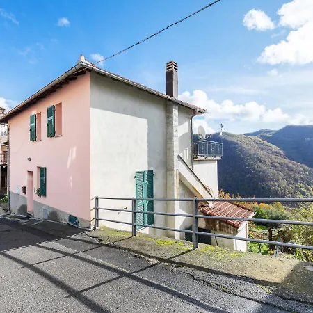Spacious In Alto Nearby Airport Apartment