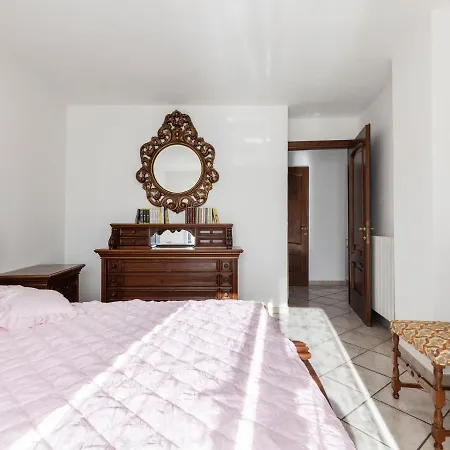 Apartment Spacious In Alto Nearby Airport