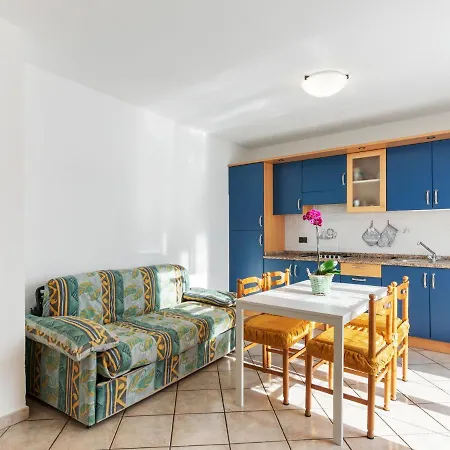 Spacious In Alto Nearby Airport * Nasino