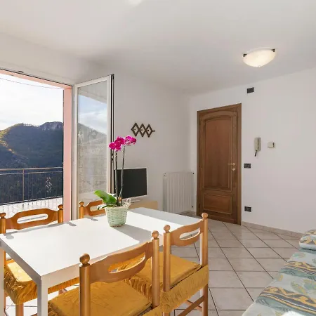 Spacious In Alto Nearby Airport * Nasino
