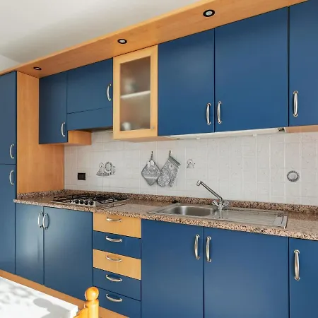 Apartment Spacious In Alto Nearby Airport Nasino